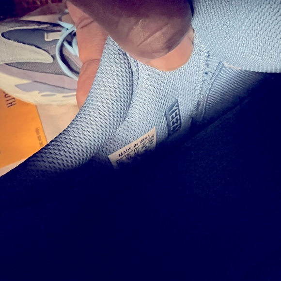 Yeezy 700 size 11 1/2 - Picture 3 of 7